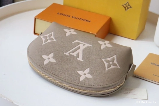 AAA Pruses Bags COSMETIC Louis POUCH Vuitton 0804